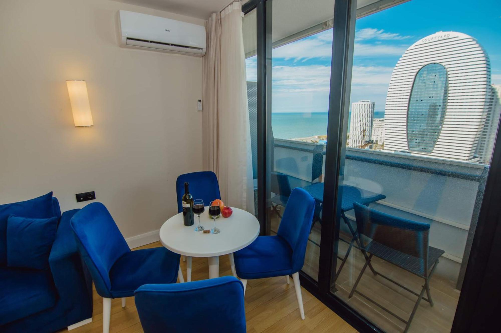 Orbi City Black Sea View Aparthotel Batumi Exterior photo