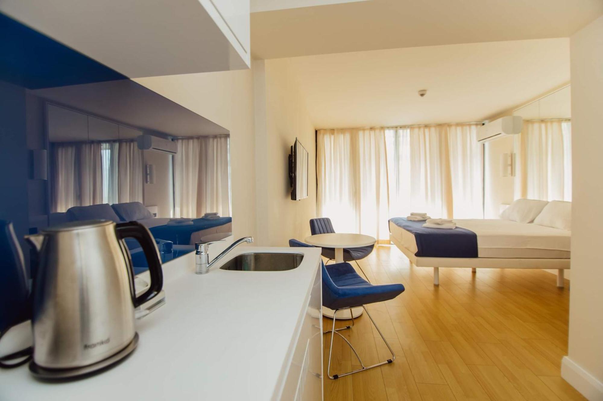 Orbi City Black Sea View Aparthotel Batumi Exterior photo