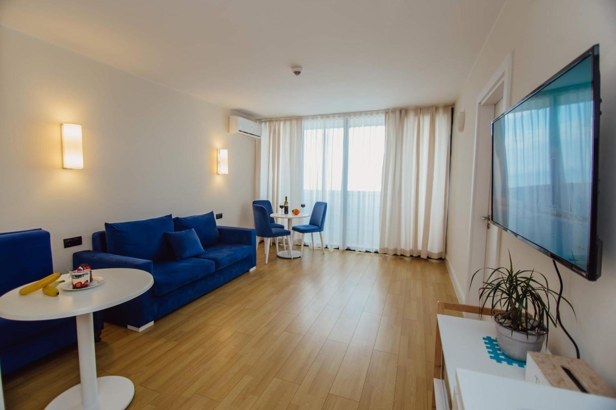 Orbi City Black Sea View Aparthotel Batumi Exterior photo