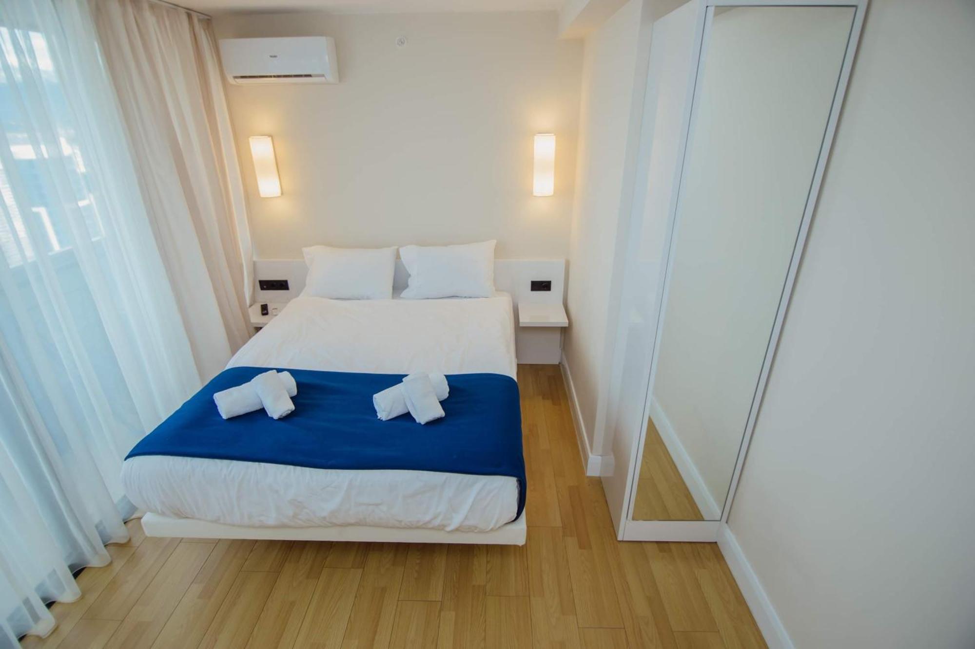 Orbi City Black Sea View Aparthotel Batumi Exterior photo